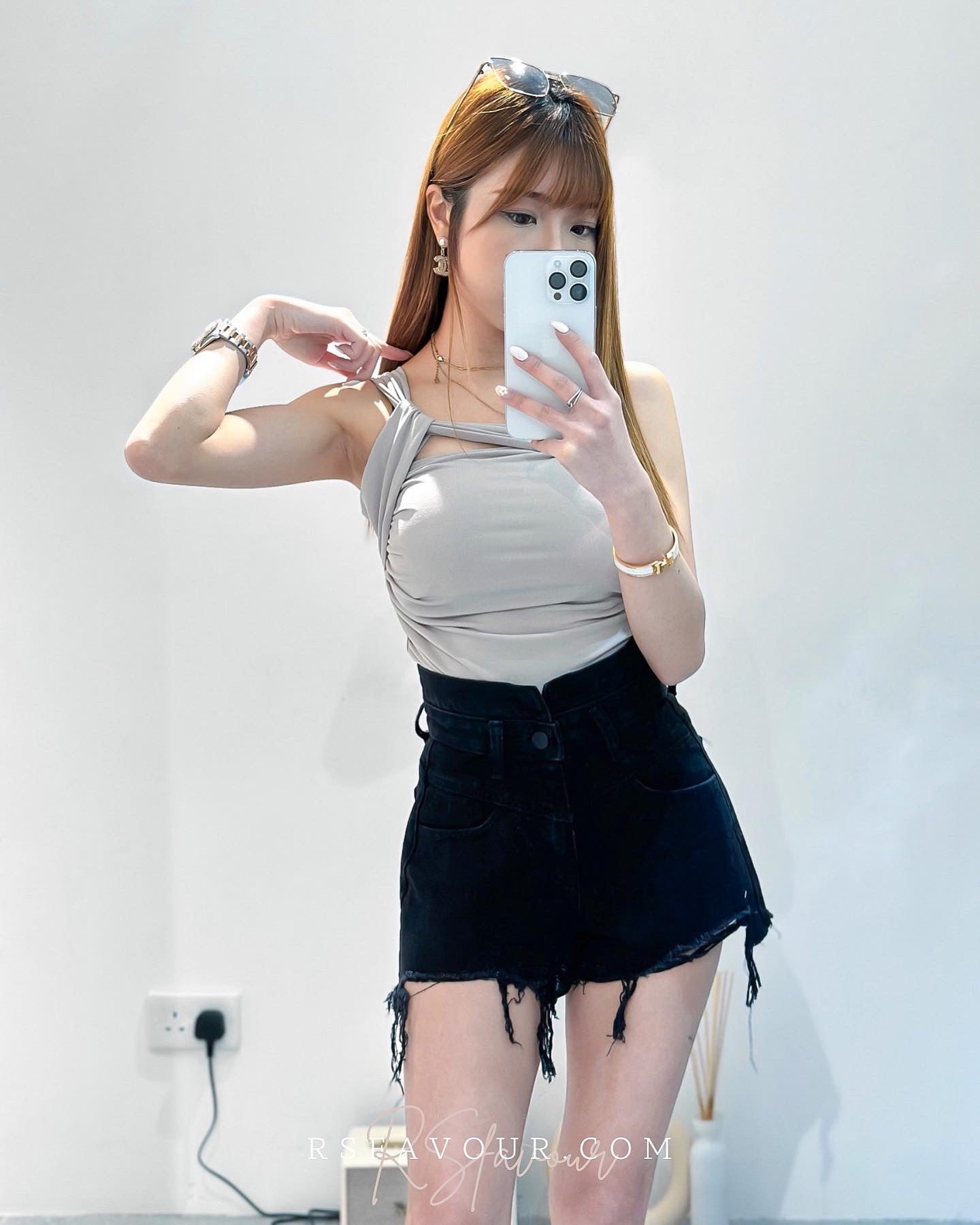 (KR) 超顯瘦高腰短牛|高貴黑