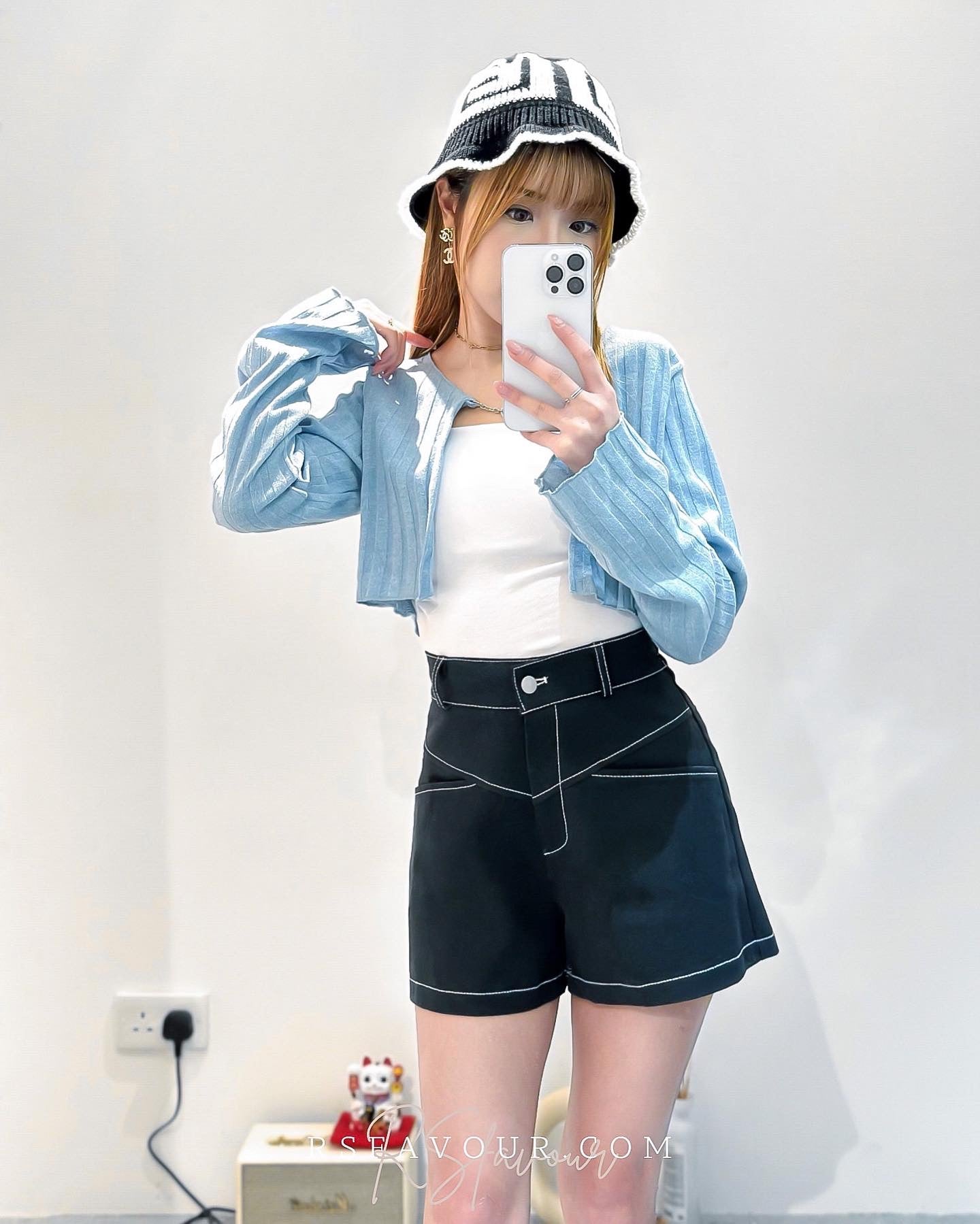 (KR) 心心扣暗直紋短外套|三色入