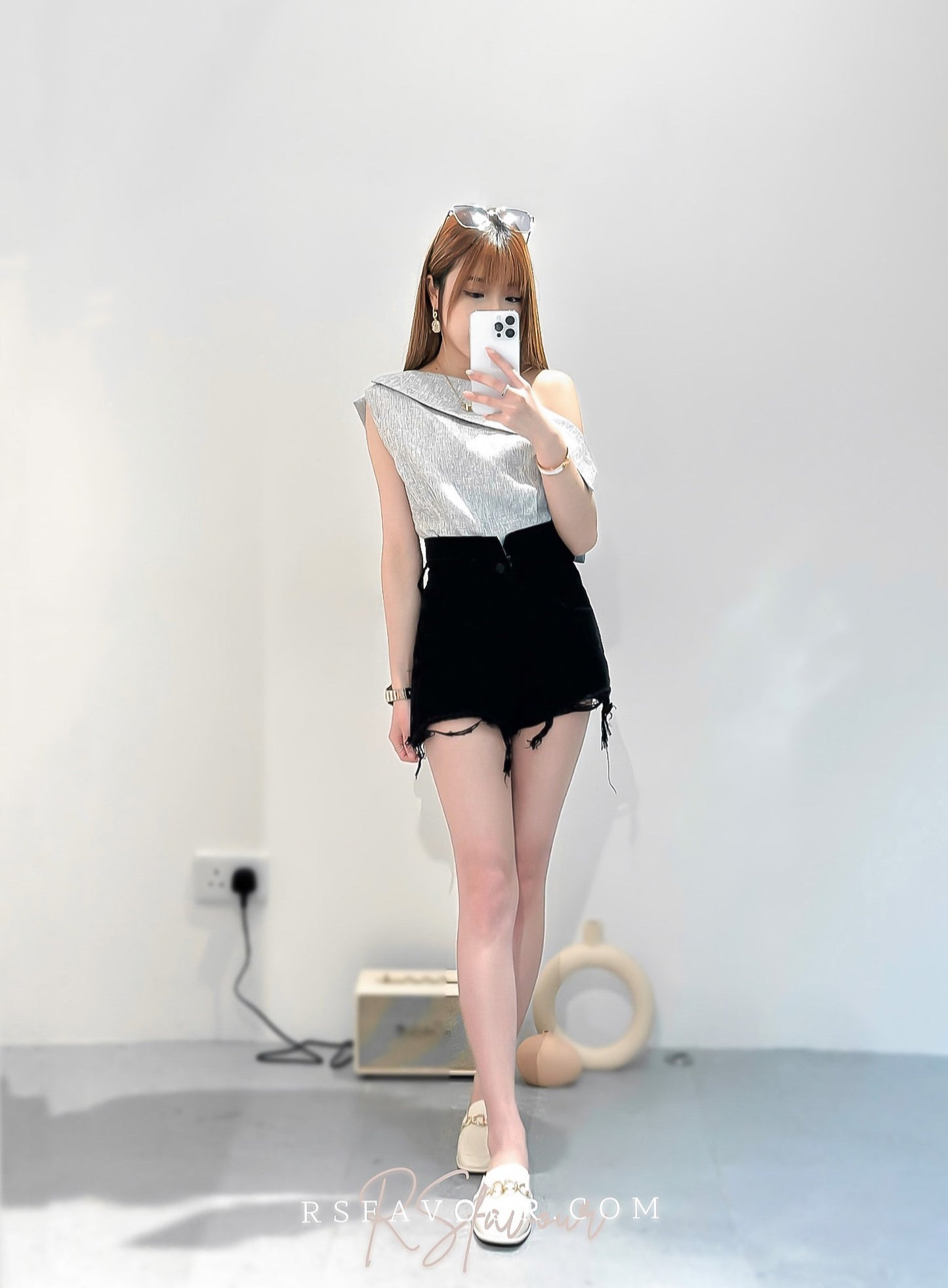 (KR) 斜膊反領設計感背心|兩色入