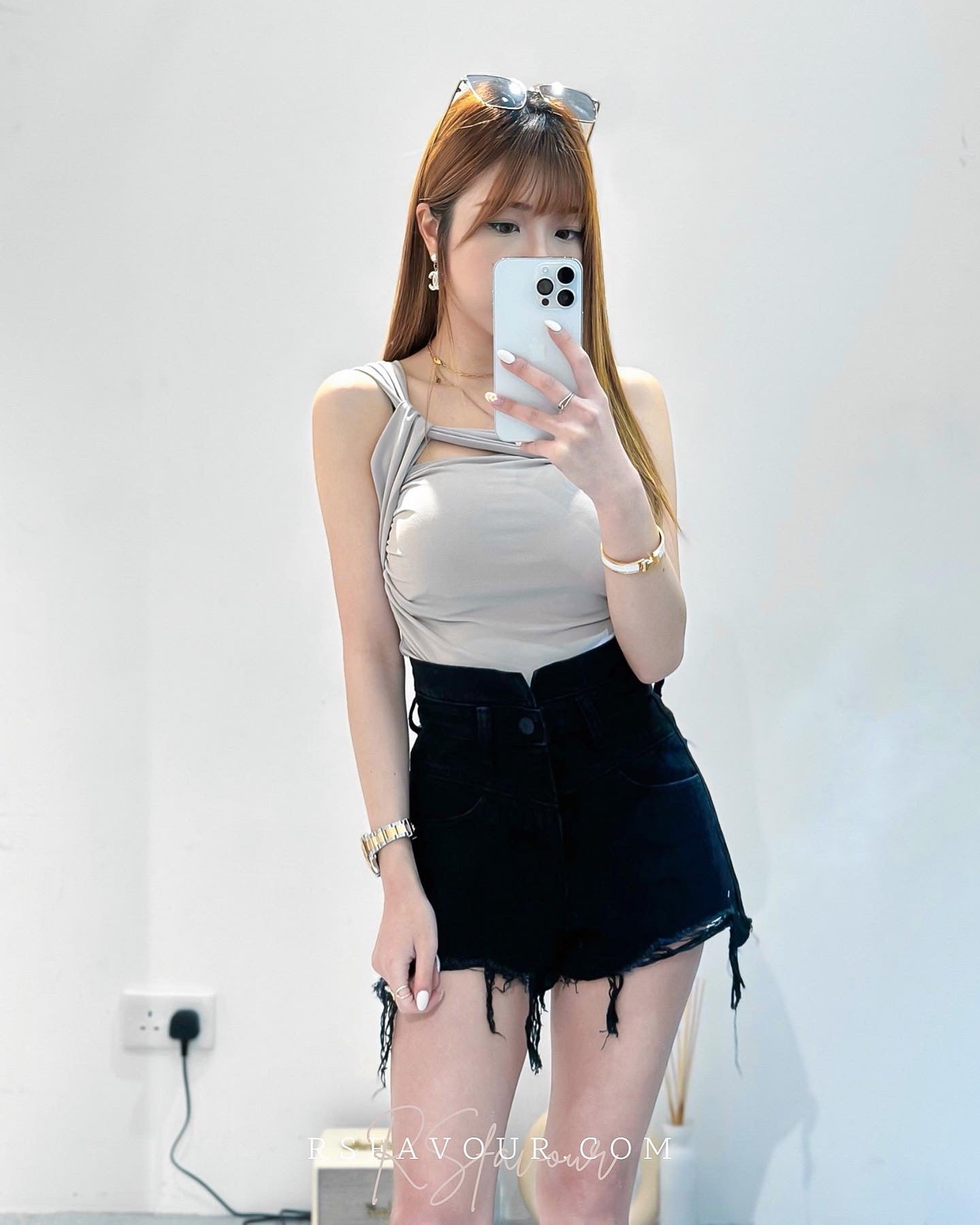 (KR) 超顯瘦高腰短牛|高貴黑