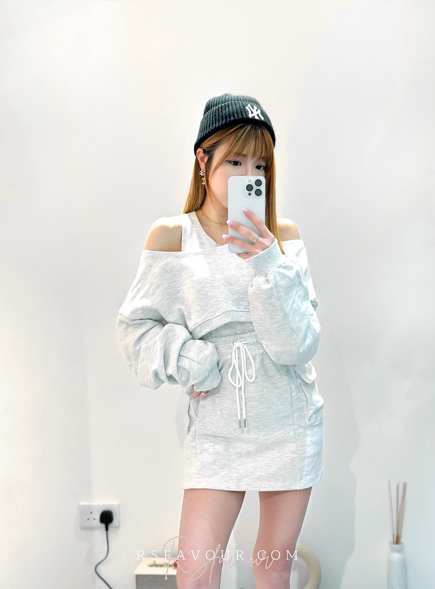 (KR) 假兩件露設計感肩衛衣+高腰綿裙套裝|兩色入