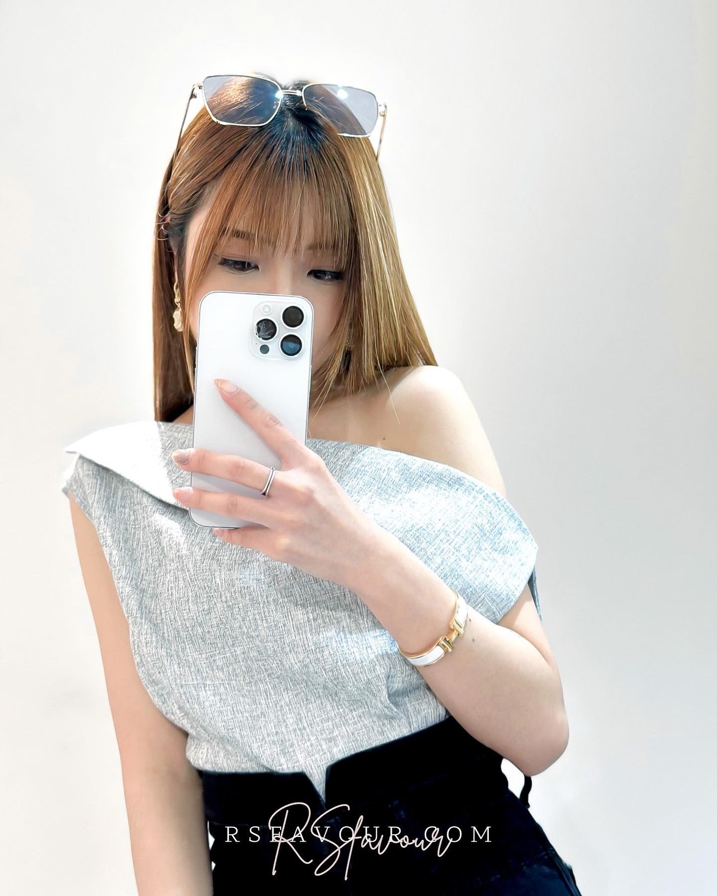 (KR) 斜膊反領設計感背心|兩色入