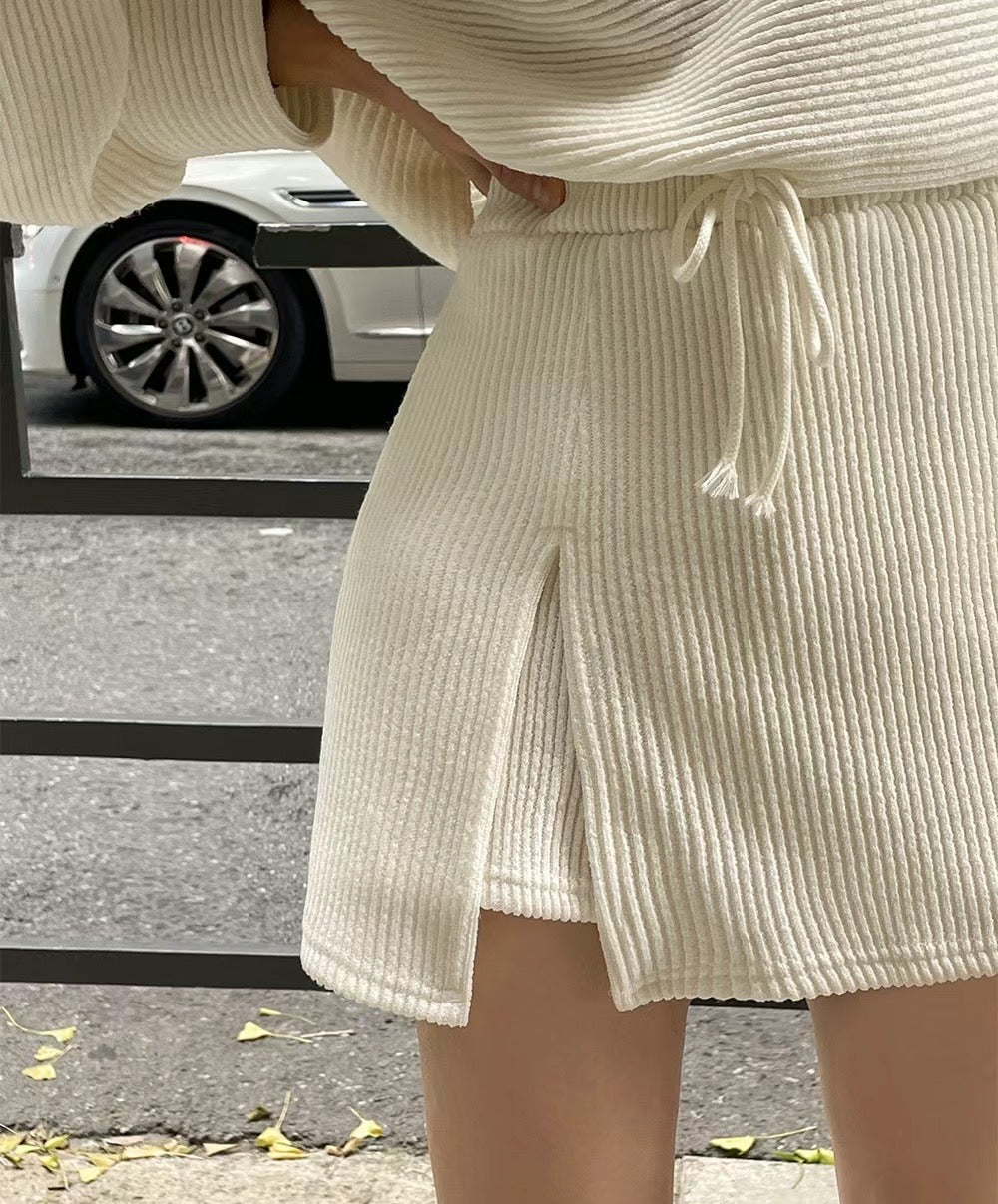 (KR) 跌肩束腰上衣開叉裙褲兩件套|兩色入