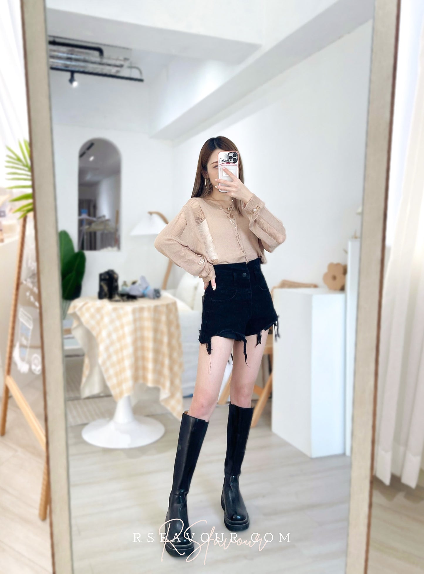 T19 蘇蘇綁繩針織上衣 ( 啡 )