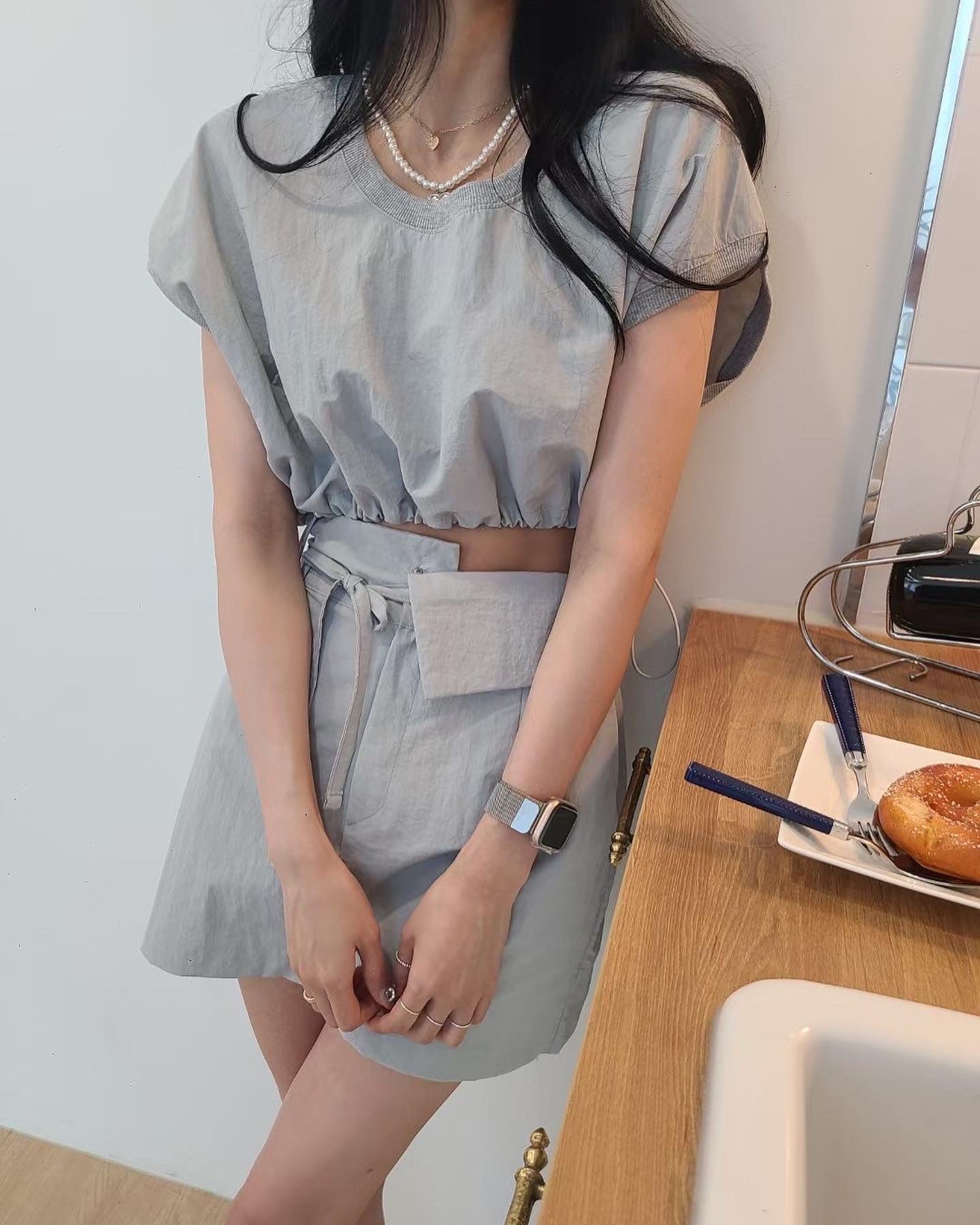 S17 不規則綁帶短裙( 灰/杏白 )