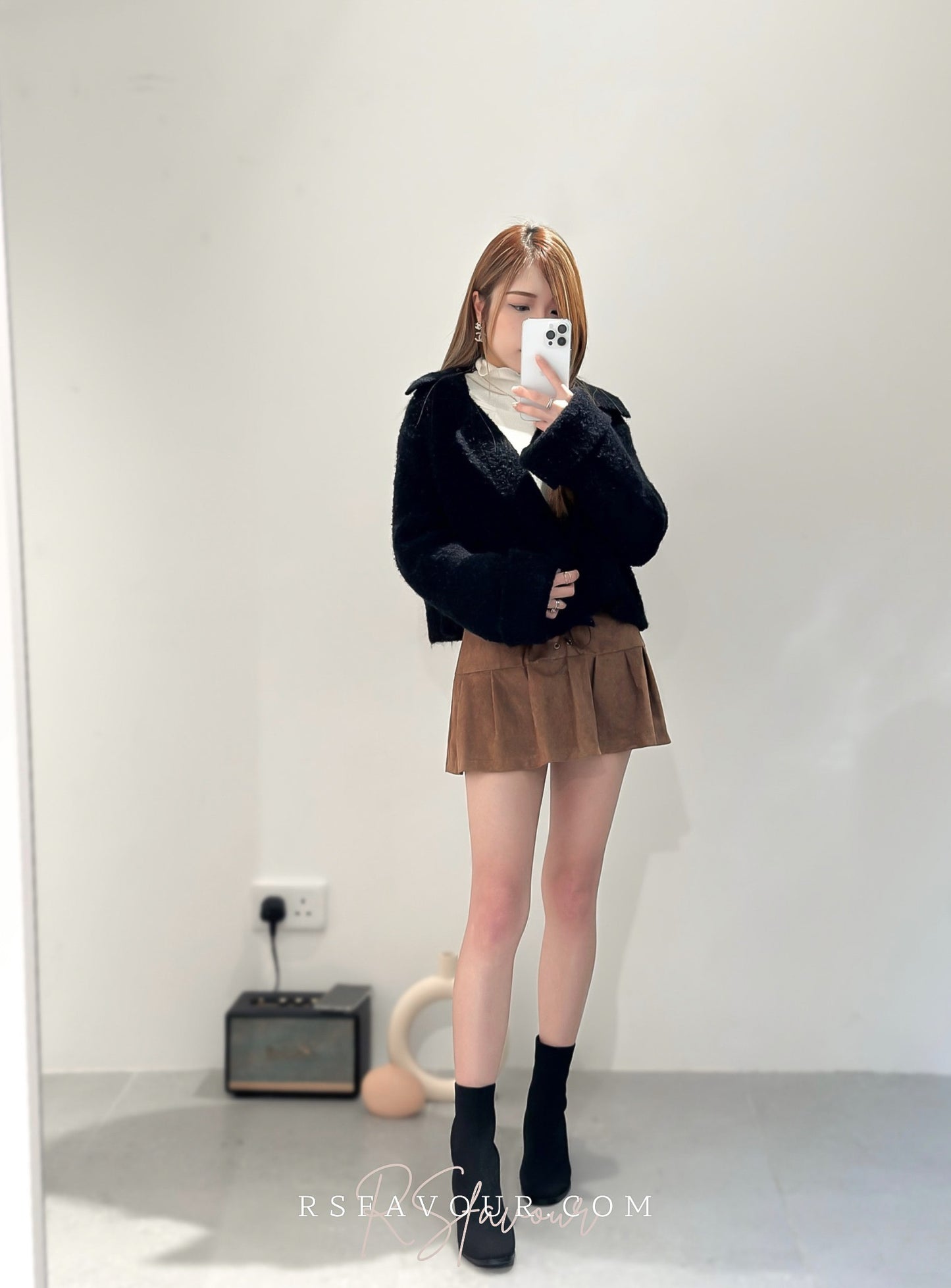 (KR) 珠冷軟綿綿反領短外套|兩色入