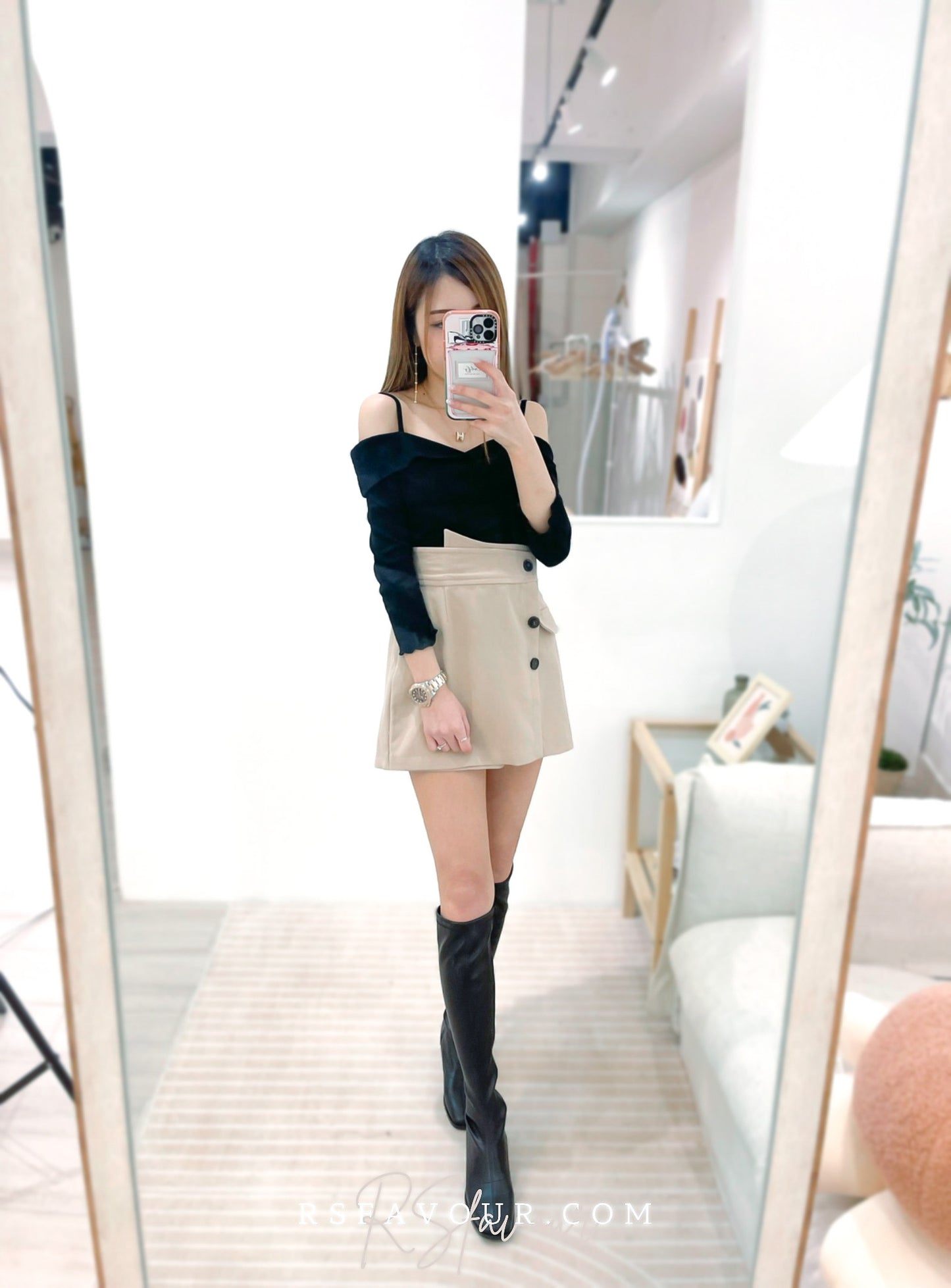 T38 反領一字肩綿質上衣( 黑 )