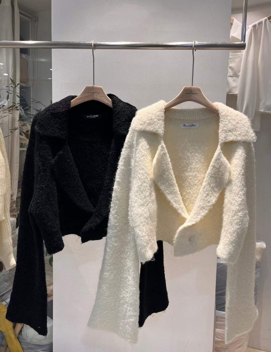 (KR) 珠冷軟綿綿反領短外套|兩色入