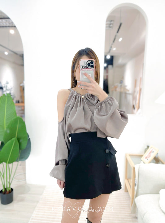 T28 蝴蝶結絲帶露肩上衣( 啡 )