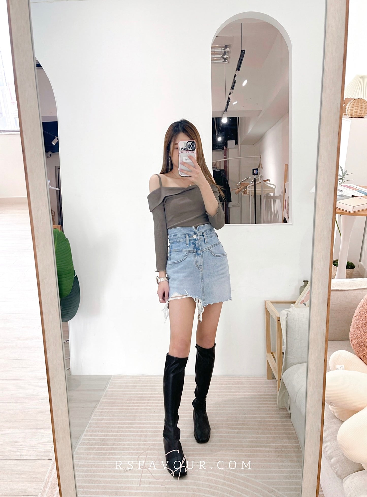 T38 反領一字肩綿質上衣( 灰綠 )