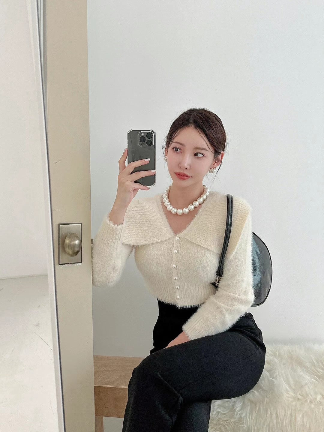 (KR) 超滑身薄毛毛大反領外套上衣|象牙白