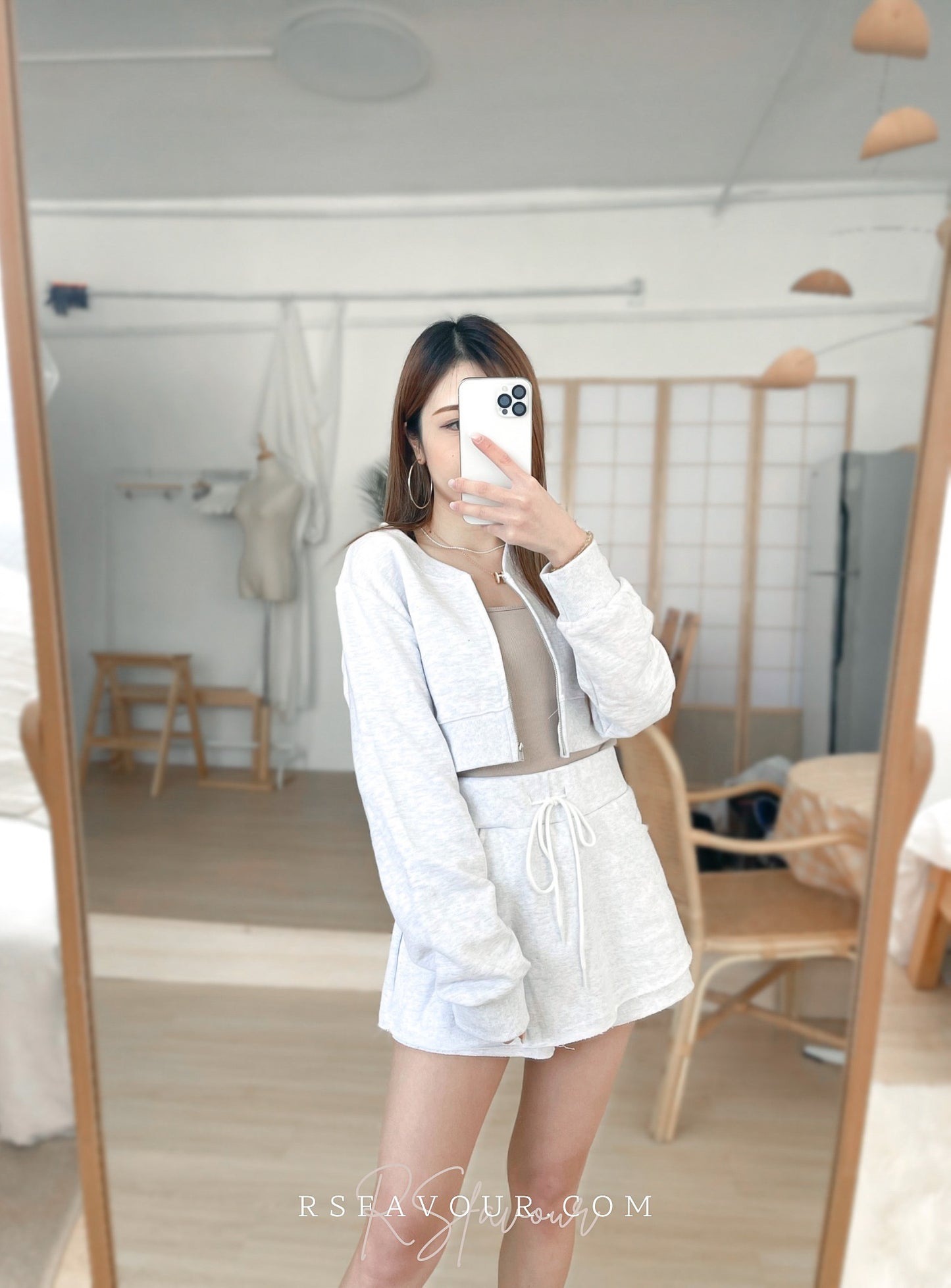 T60 短衛衣外套上衣( 淺灰 )