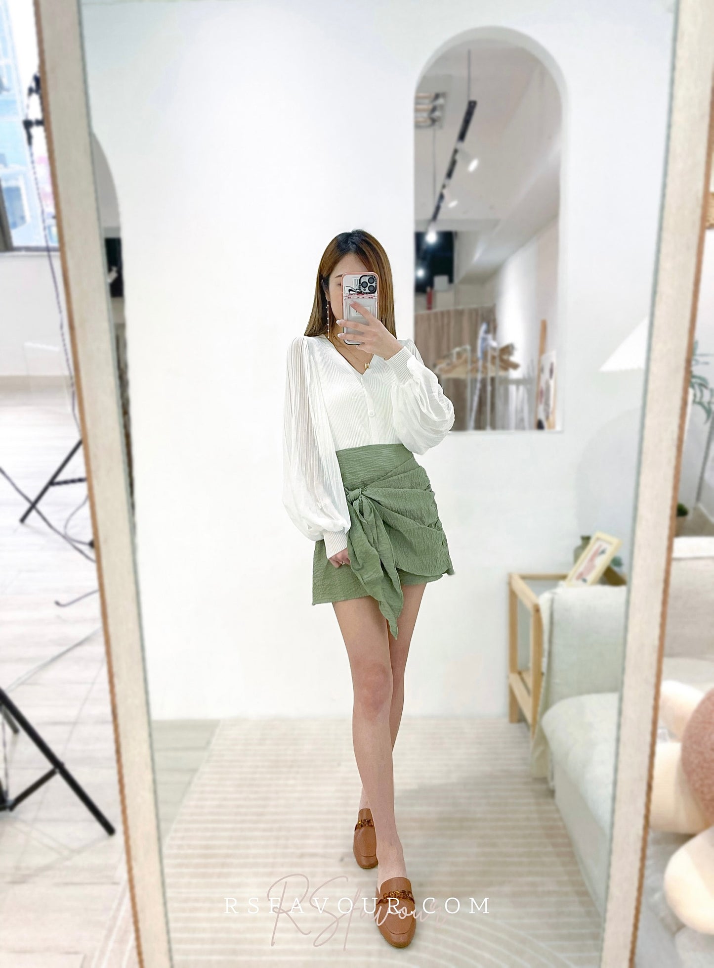 (KR) 百摺泡袖外套|冰川白