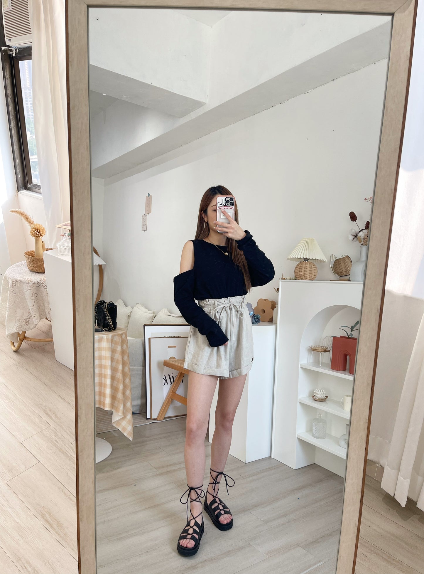 T80 單邊露膊TOP( 黑 )