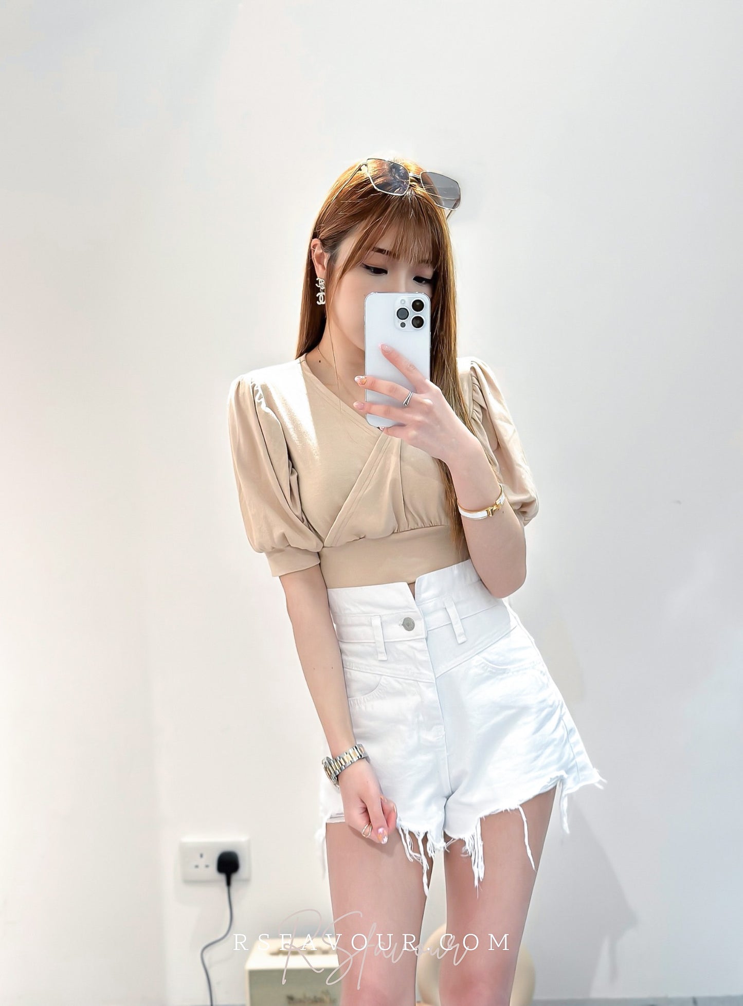 (KR) 小泡袖V領修腰上衣|三色入