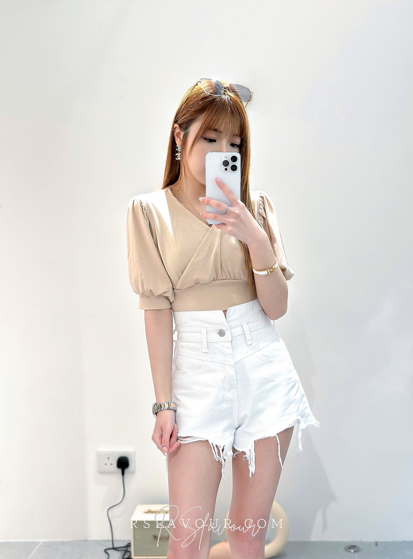 (KR) 小泡袖V領修腰上衣|三色入